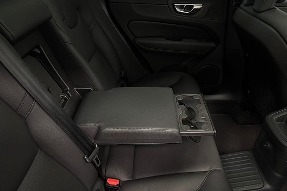 Volvo XC60 18 of 21