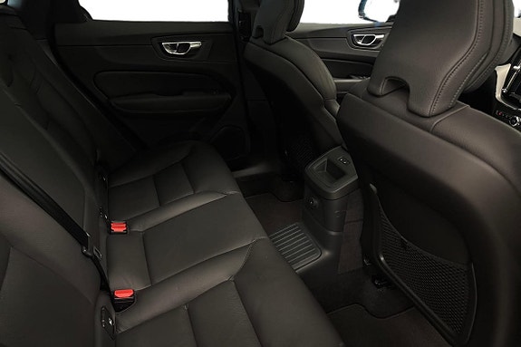 Volvo XC60 11 of 21