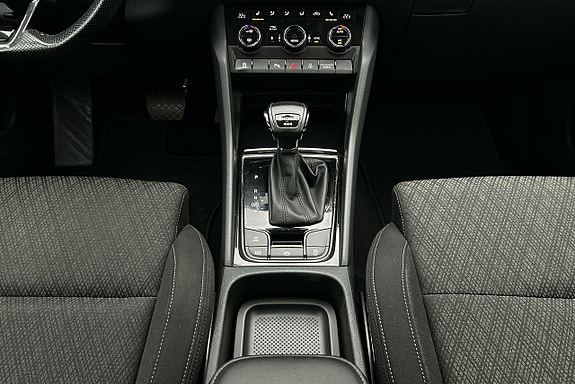 Skoda Karoq 9 of 27