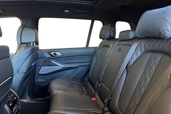 BMW X7 12 of 20
