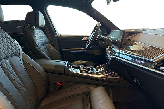 BMW X7 6 of 20