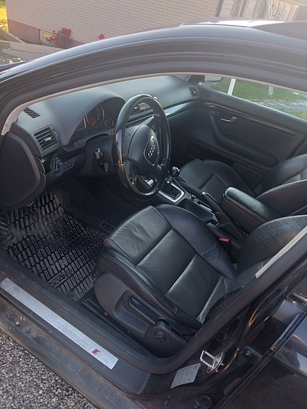 Audi A4 5 of 7