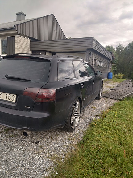 Audi A4 4 of 7