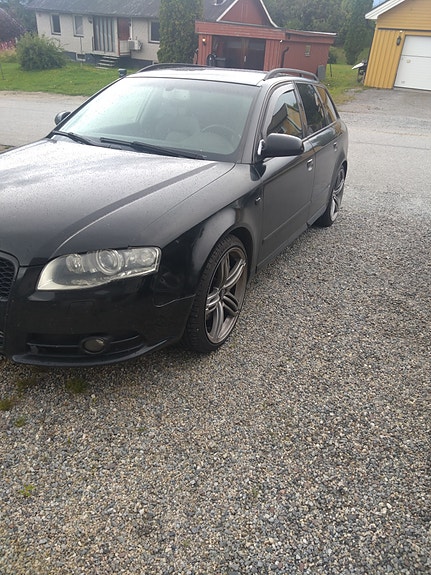 Audi A4 2 of 7
