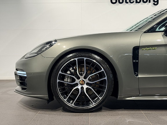 Porsche Panamera 4 9 of 27