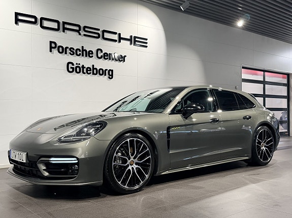 Porsche Panamera 4 8 of 27