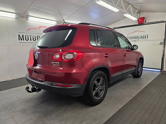 Vw Tiguan 2.0 TDI 4Motion Man*2008 Fyrhjulsdriven* Atraktor 3 of 8