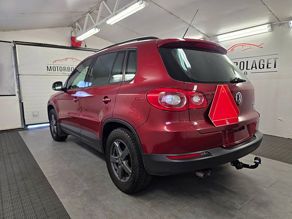 Vw Tiguan 2.0 TDI 4Motion Man*2008 Fyrhjulsdriven* Atraktor 2 of 8