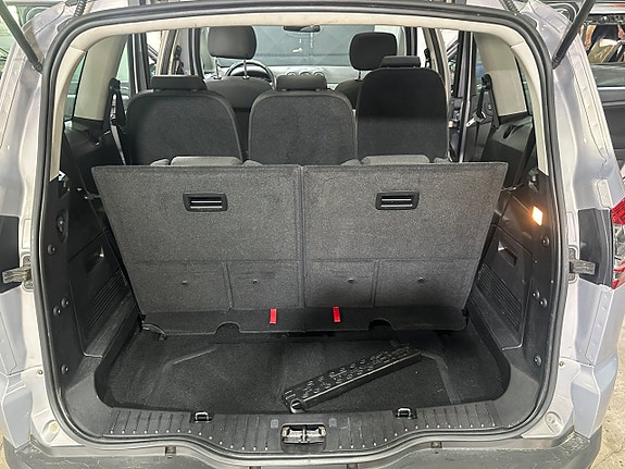 Ford S-MAX 22 of 28