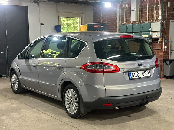 Ford S-MAX 4 of 28