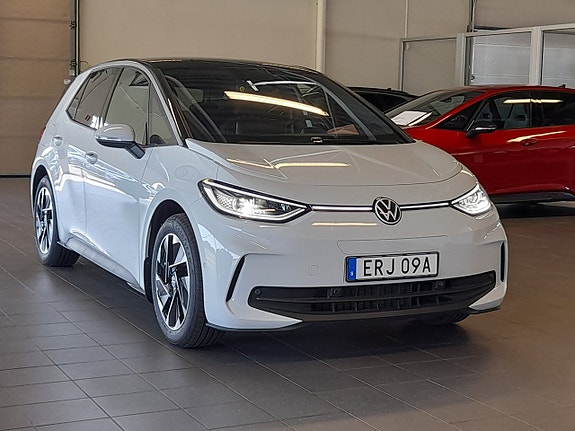 Volkswagen ID.3 2 of 10