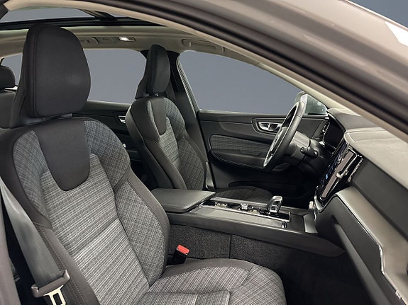 Volvo XC60 7 of 13