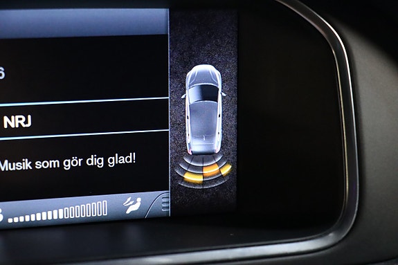 Volvo V40 26 of 27