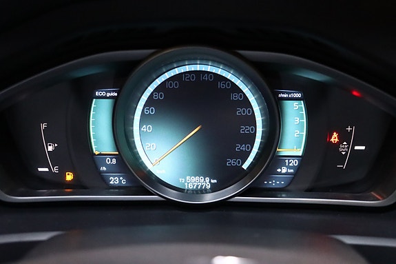 Volvo V40 20 of 27