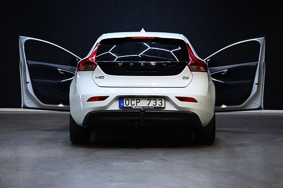 Volvo V40 8 of 27