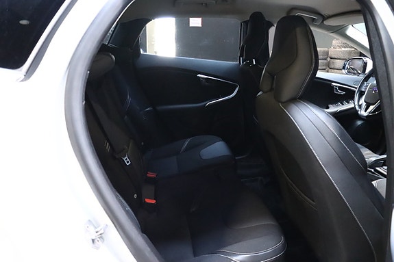 Volvo V40 12 of 27