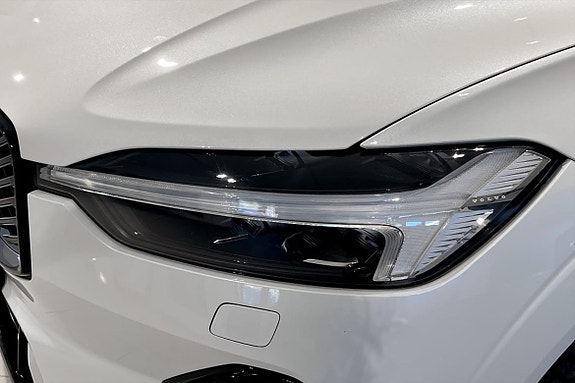 Volvo XC60 13 of 14