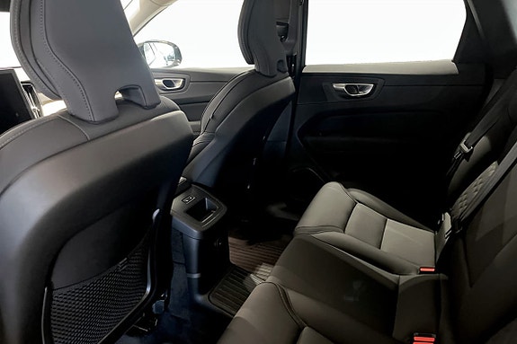 Volvo XC60 8 of 14