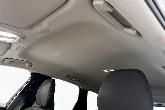 Volvo XC60 12 of 14