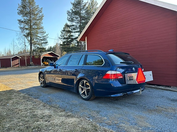 BMW 525i 14 of 15