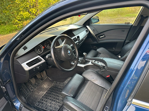 BMW 525i 9 of 15