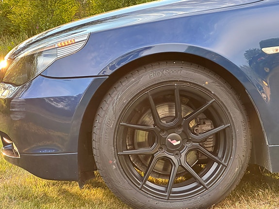 BMW 525i 8 of 15