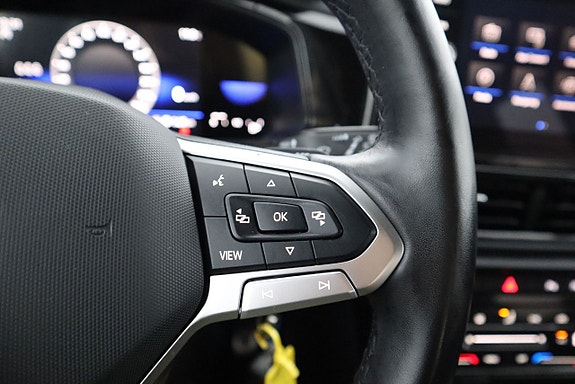 Volkswagen T-Roc 16 of 20
