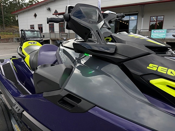 Begagnad. Sea-Doo RXT X RS Audio 300 2021. Endast 31 h 5 of 6