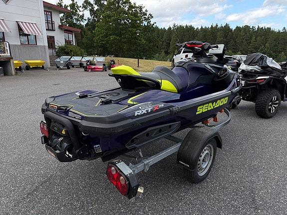 Begagnad. Sea-Doo RXT X RS Audio 300 2021. Endast 31 h 2 of 6