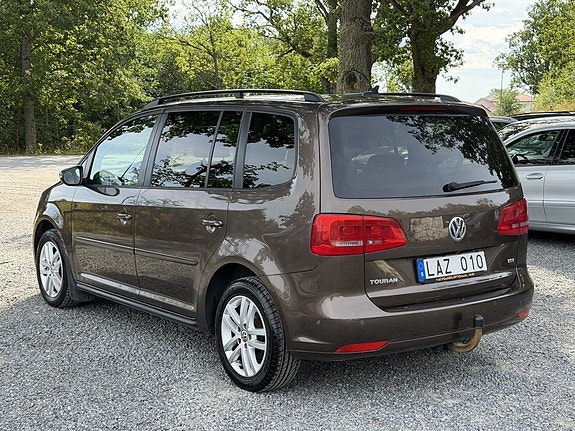 Volkswagen Touran 4 of 27