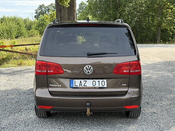 Volkswagen Touran 8 of 27