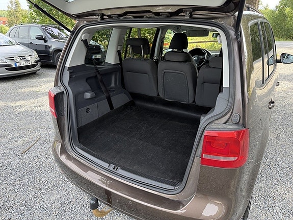 Volkswagen Touran 18 of 27