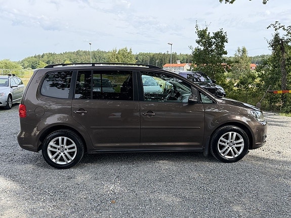 Volkswagen Touran 5 of 27