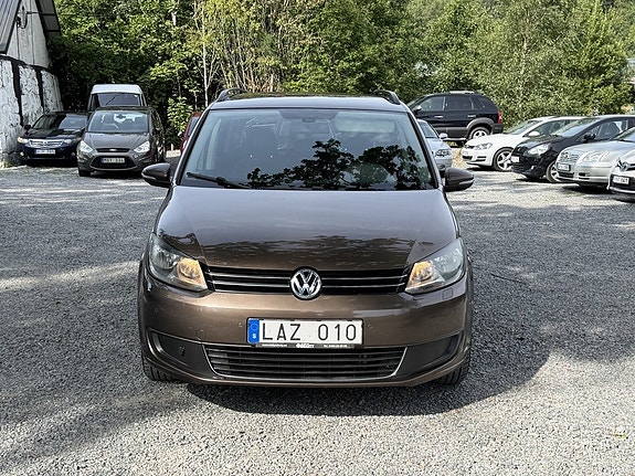 Volkswagen Touran 7 of 27