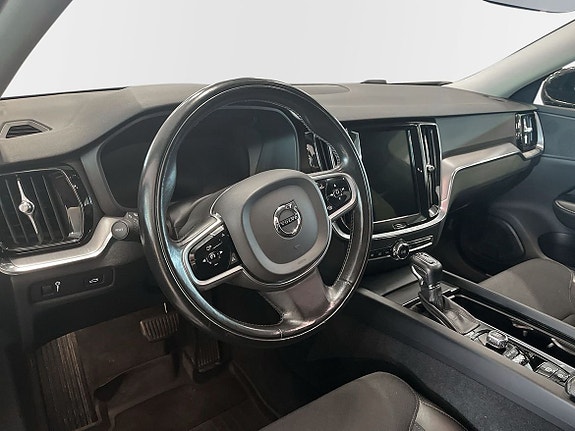 Volvo V60 10 of 15