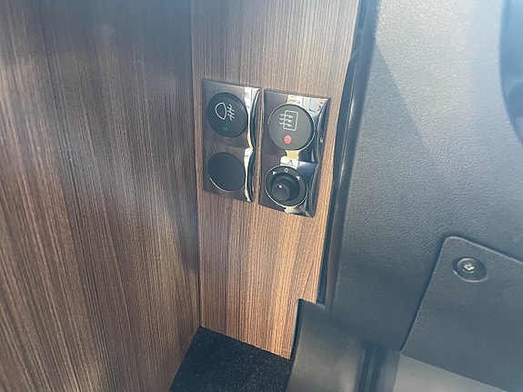 Eura Mobil Integra Line 695 QB / ALDE / Automat / Taksäng / Solcell / 23 of 23