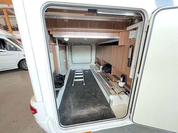 Eura Mobil Integra Line 695 QB / ALDE / Automat / Taksäng / Solcell / 5 of 23