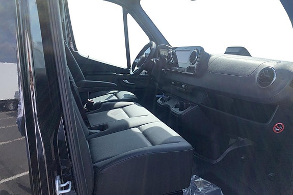 Mercedes-Benz Sprinter 319 7 of 11