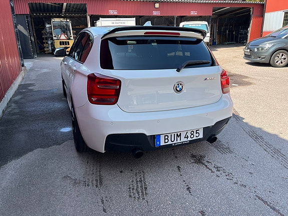 BMW M135i 16 of 17