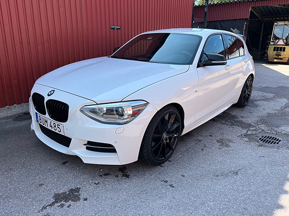 BMW M135i 7 of 17