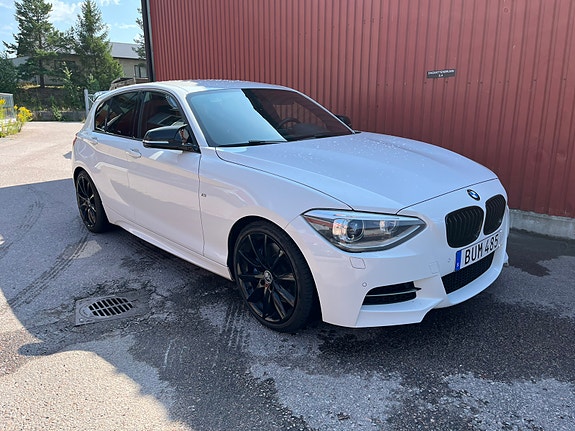 BMW M135i 2 of 17