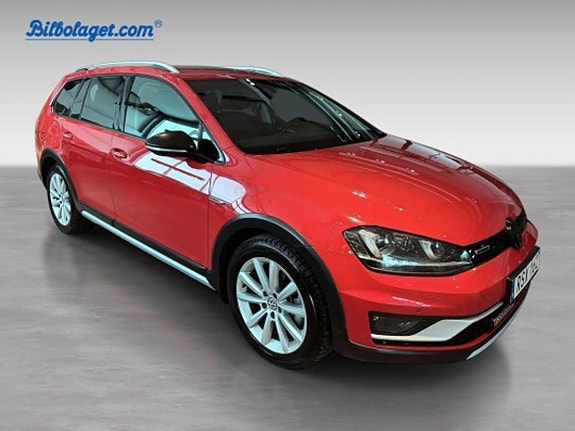 Volkswagen Golf Alltrack 3 of 15