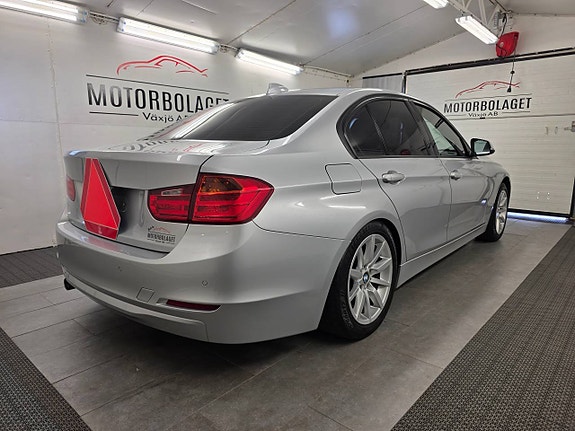 BMW 320d 3 of 9