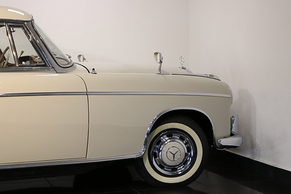 Mercedes-Benz W128 24 of 24
