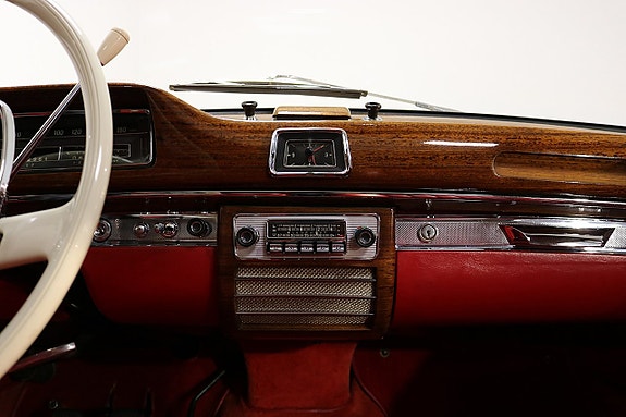 Mercedes-Benz W128 12 of 24