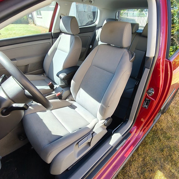 Volkswagen Golf V 11 of 17