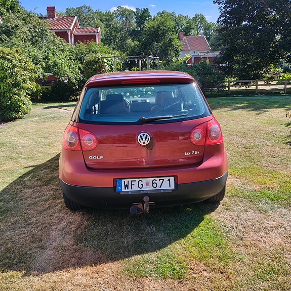 Volkswagen Golf V 5 of 17