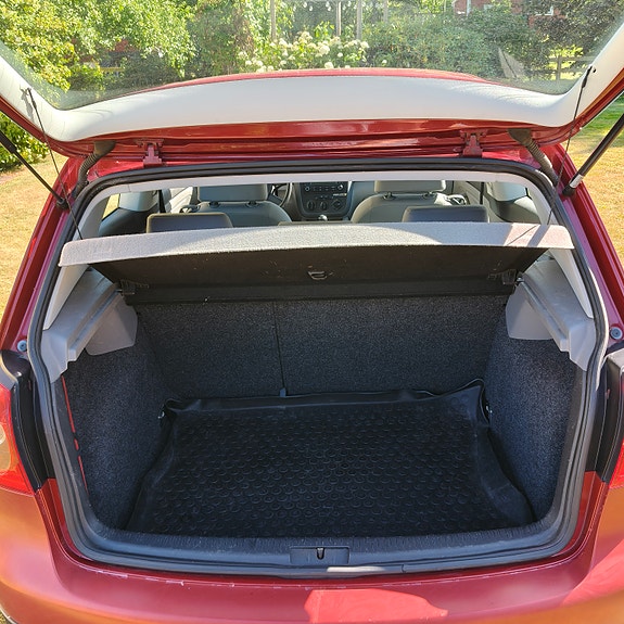 Volkswagen Golf V 7 of 17