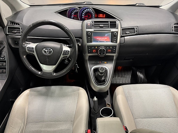 Toyota Verso 16 of 22