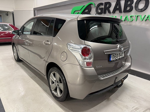 Toyota Verso 3 of 22